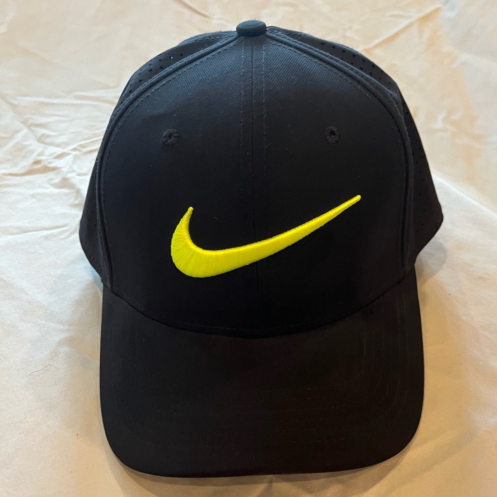 Nike Golf hat mens like new